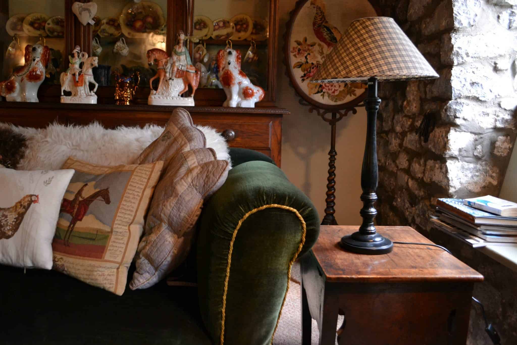 The guest sitting room at Warren Mill Farm