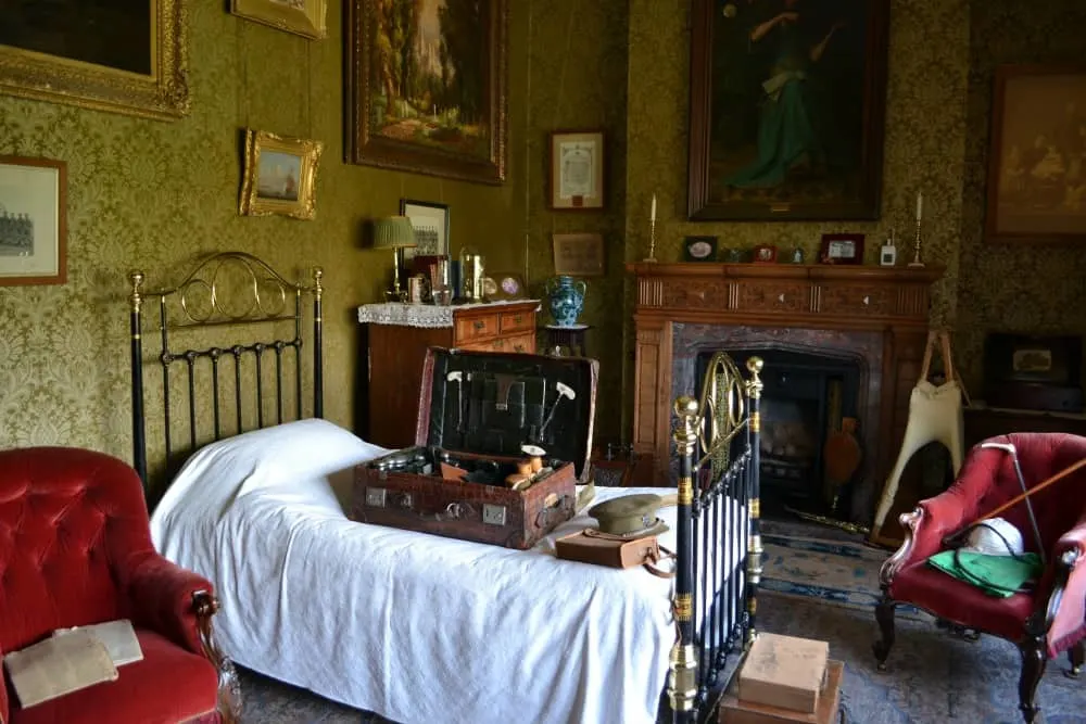 Bedroom - Exploring Victorian life at Lanhydrock National Trust