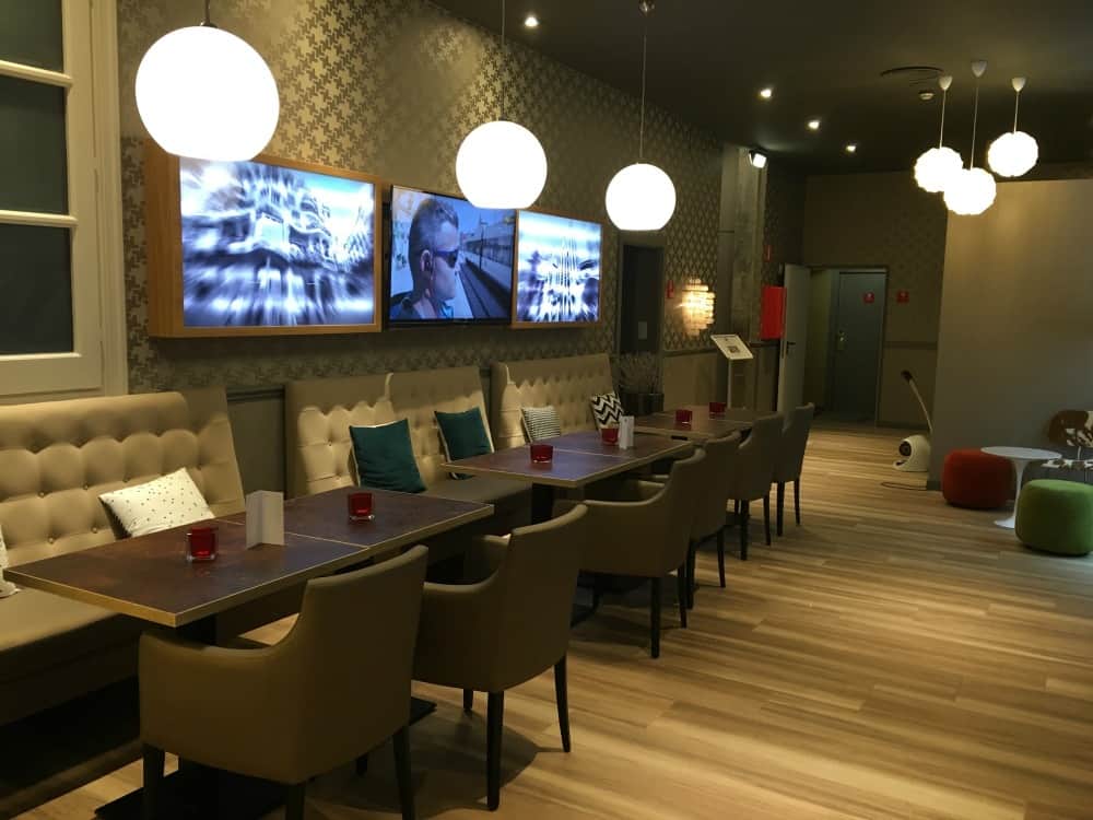 Guest seating area at Leonardo Hotel Barcelona