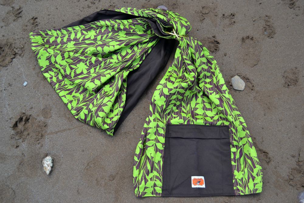 Rockin' Baby sling - Bamboo design sling on the sand