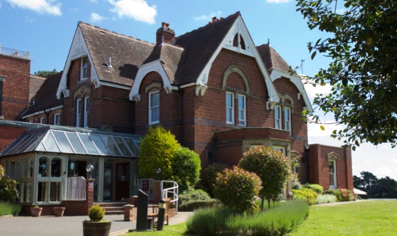 Hallmark Hotel Stourport Manor - Luxury family and dog-friendly UK holidays