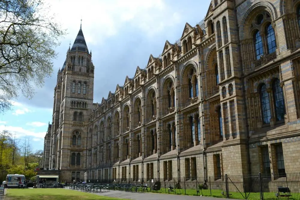 Natural History Museum - Sanity saving tips for doing London with a toddler or baby