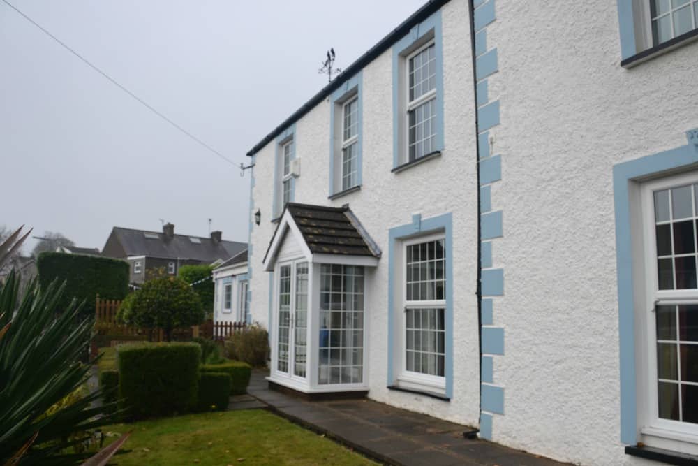 Bryn Parc in Mumbles - Home from Home holiday cottage