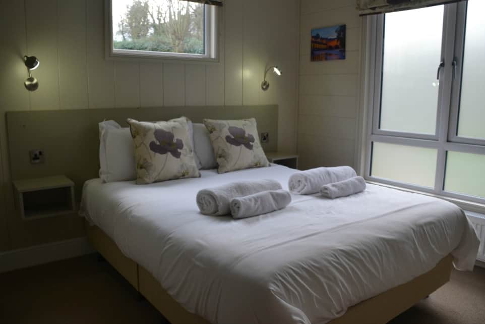 Master bedroom - Bath Mill Lodge Retreat review