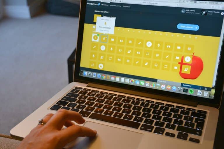 Hovering over a lesson - learning French online