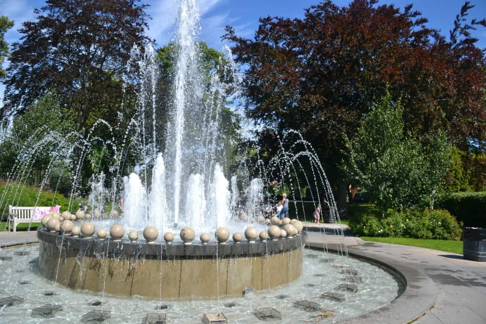 Diamond Jubilee Fountain Windsor - 5 free things to do in Windsor with kids