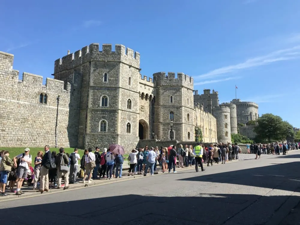 Windsor Castle crowds - 5 free things to do in Windsor with kids