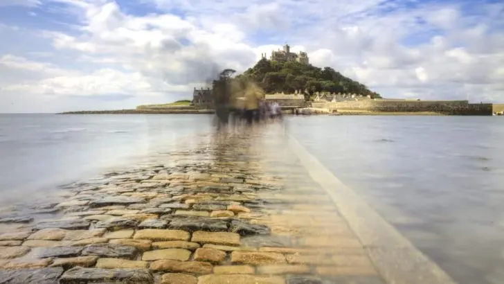 Unmissable places of Cornish myths and legends to visit with kids