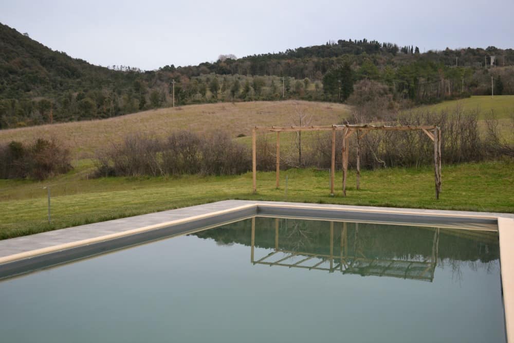 Outdoor swimming pool - A luxury villa holiday in Tuscany with Bookings For You