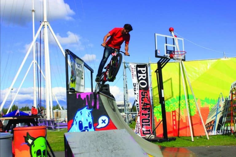 City Cirque Xtreme at Crealy Devon - day out in Devon