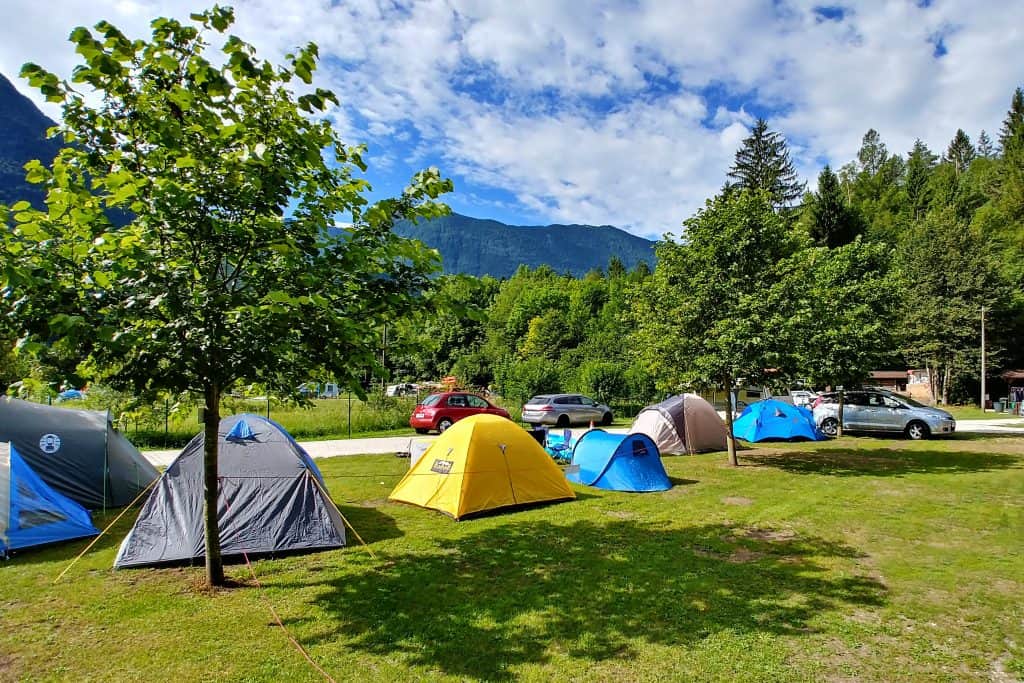 Campsites for beginners: essential campsite equipment ...