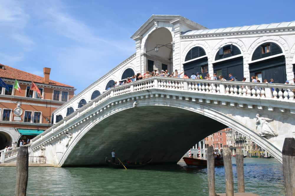 Rialto Bridge Venice - Lake Garda with Al Fresco Holidays