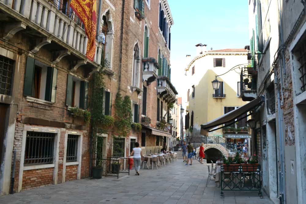 Santa Croce - Venice tour with kids