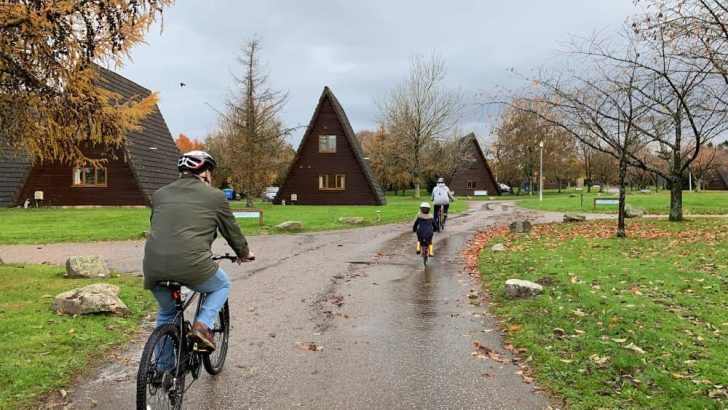 Family cycling at Waterside Cornwall - lodge holidays in Cornwall