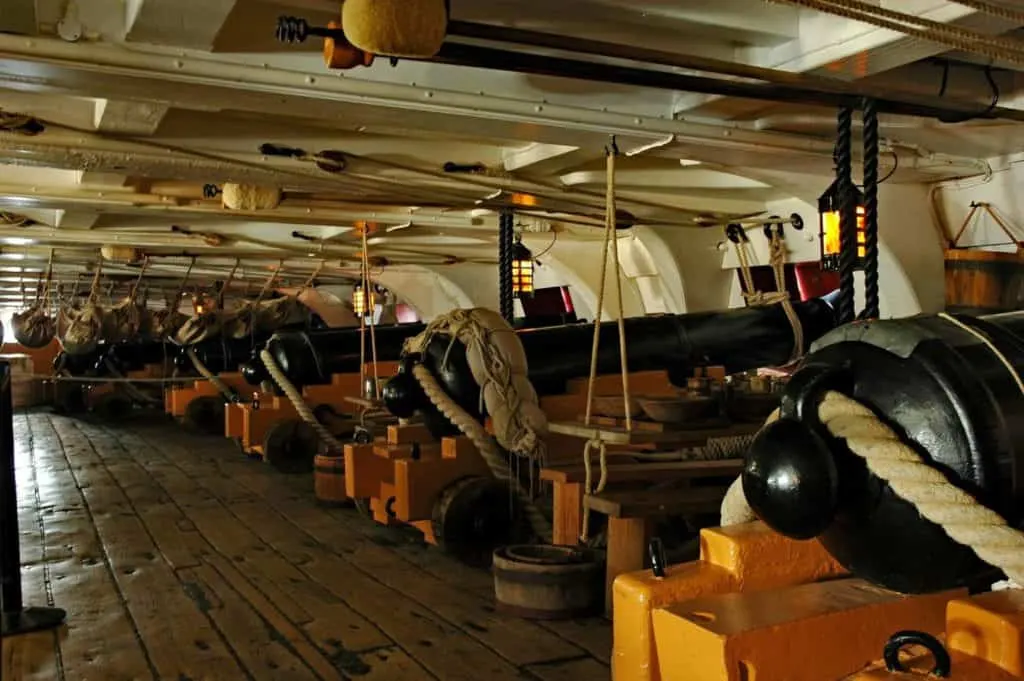 Guns on HMS Victory