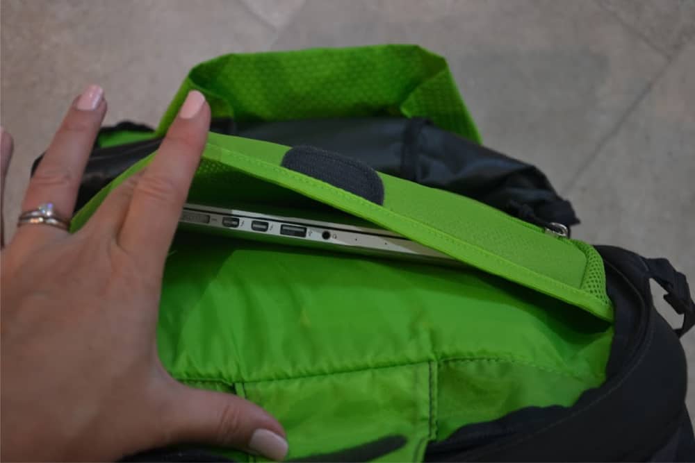 Osprey Farpoint 40 laptop sleeve - Best rucksack for travelling: Osprey Farpoint 40 backpack review
