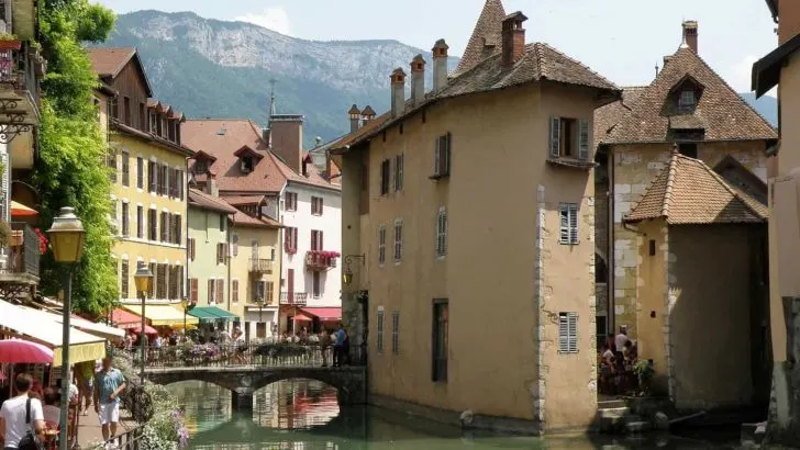 5 idyllic spots for camping holidays in France 