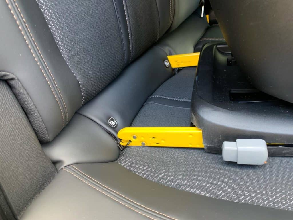 ISOFIX points rear seat of Peugeot 508 Fastback