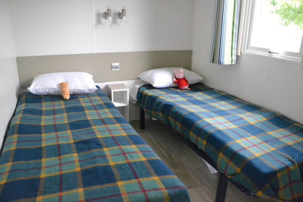 Twin bedroom in mobile home