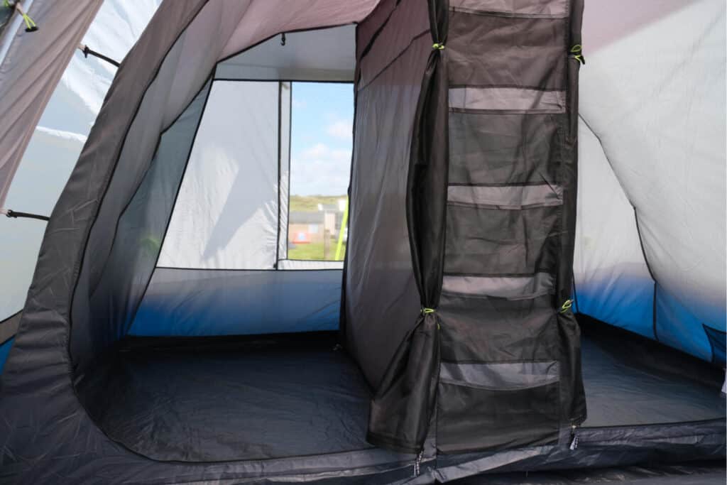 Sleeping inner tent and postage pockets in OLPRO awning