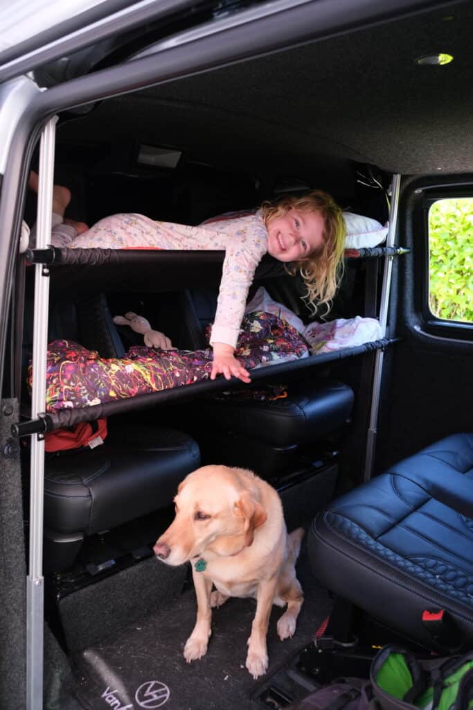 Child in bunk in VW T5