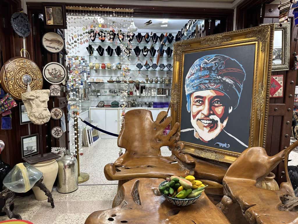 Paintings, jewellery, furniture and gifts in Nizwa Souq in Oman