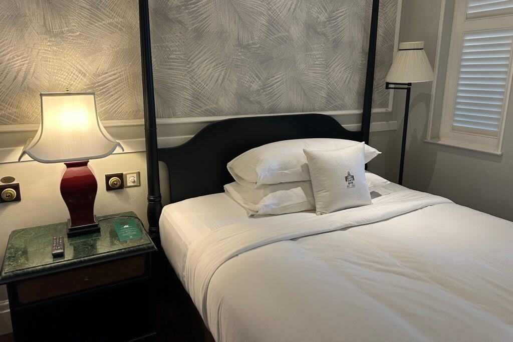 One of the beds in our suit at the E&O