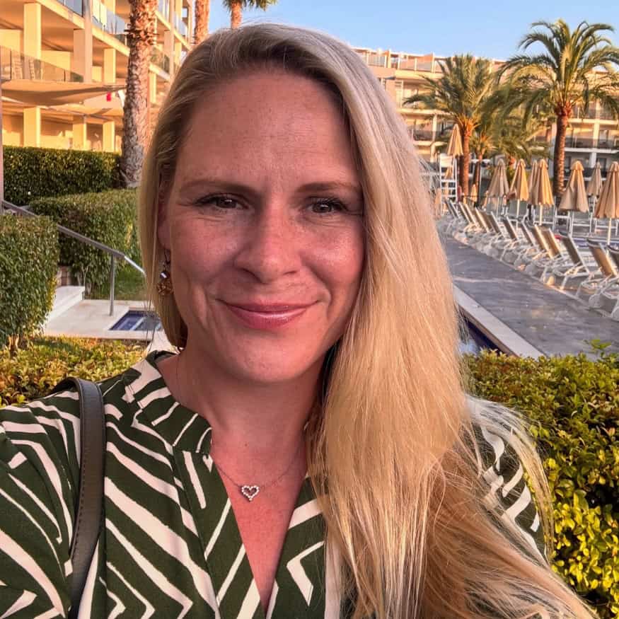 Stephanie Broemel travel advisor from Travel Four Seasons
